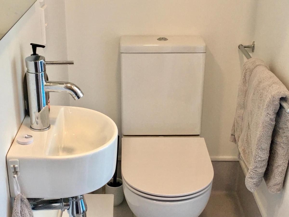 Mitchella Farm Apartment Wanaka Bagian luar foto