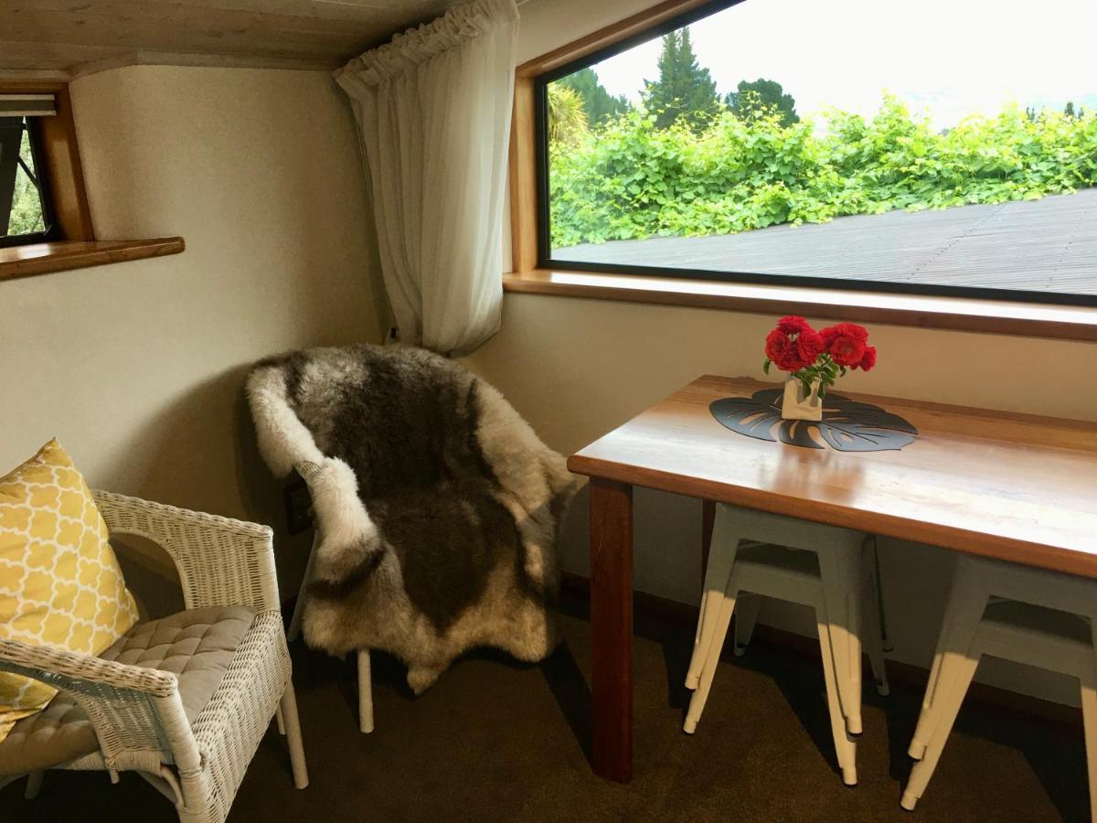 Mitchella Farm Apartment Wanaka Bagian luar foto